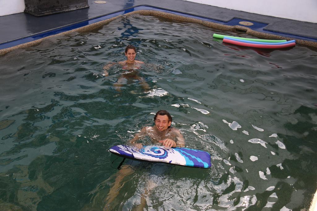 Cairns Waterfront Backpackers Pansiyon Dış mekan fotoğraf